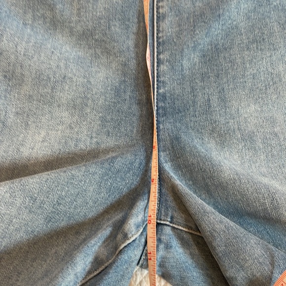 NYDJ sculpt-her jegggings. Ankle length. Light color. Size M. - Picture 8 of 9